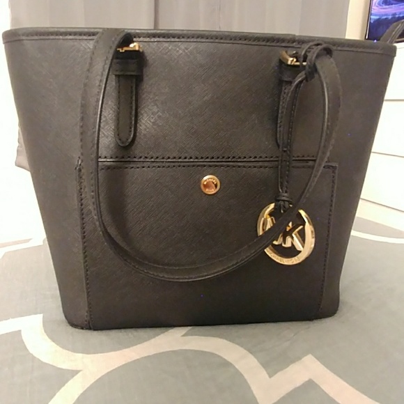 Michael Kors Handbags - Michael Kors Purse